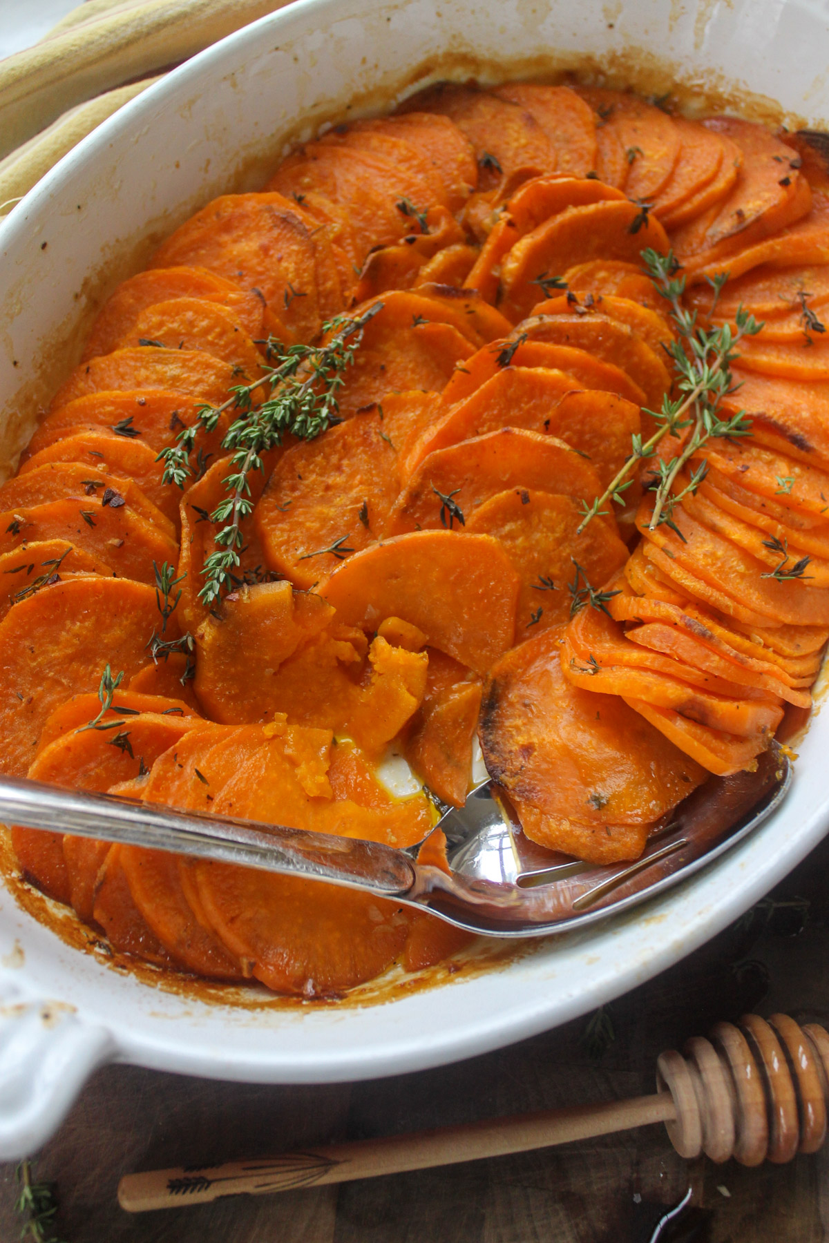 Sweet and savory roasted sweet potato slices.