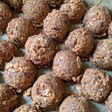 Chocolate Pretzel Energy Bites