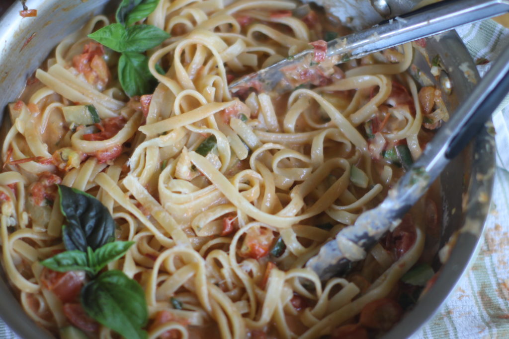 Creamy Tomato Basil Fettuccine Creamy Tomato Basil Fettuccine