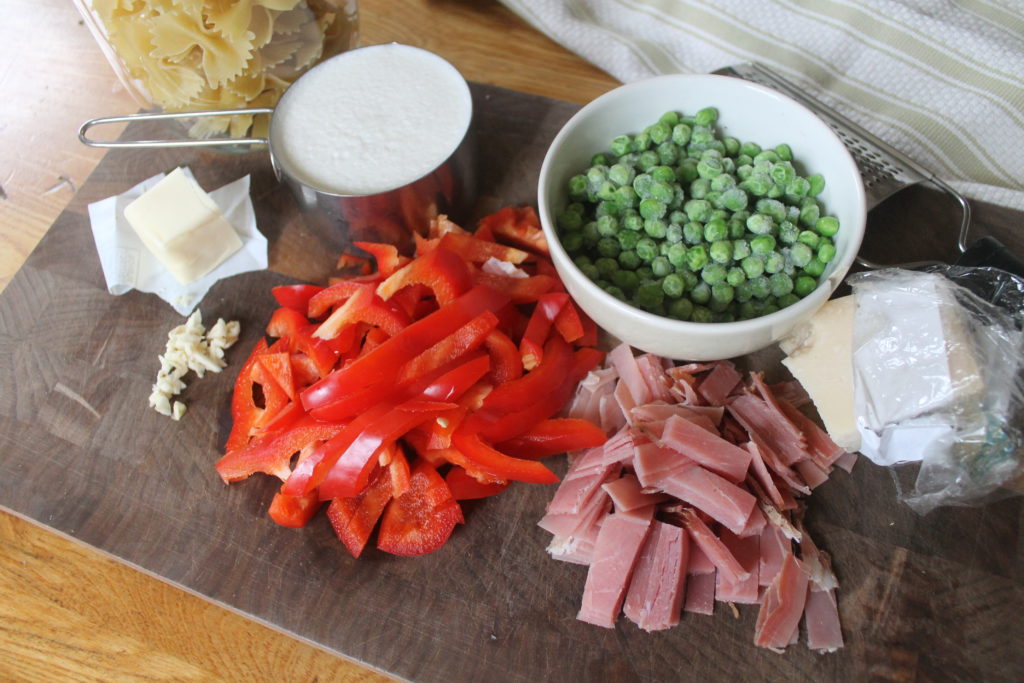 Creamy Farfalle Pasta Ingredients