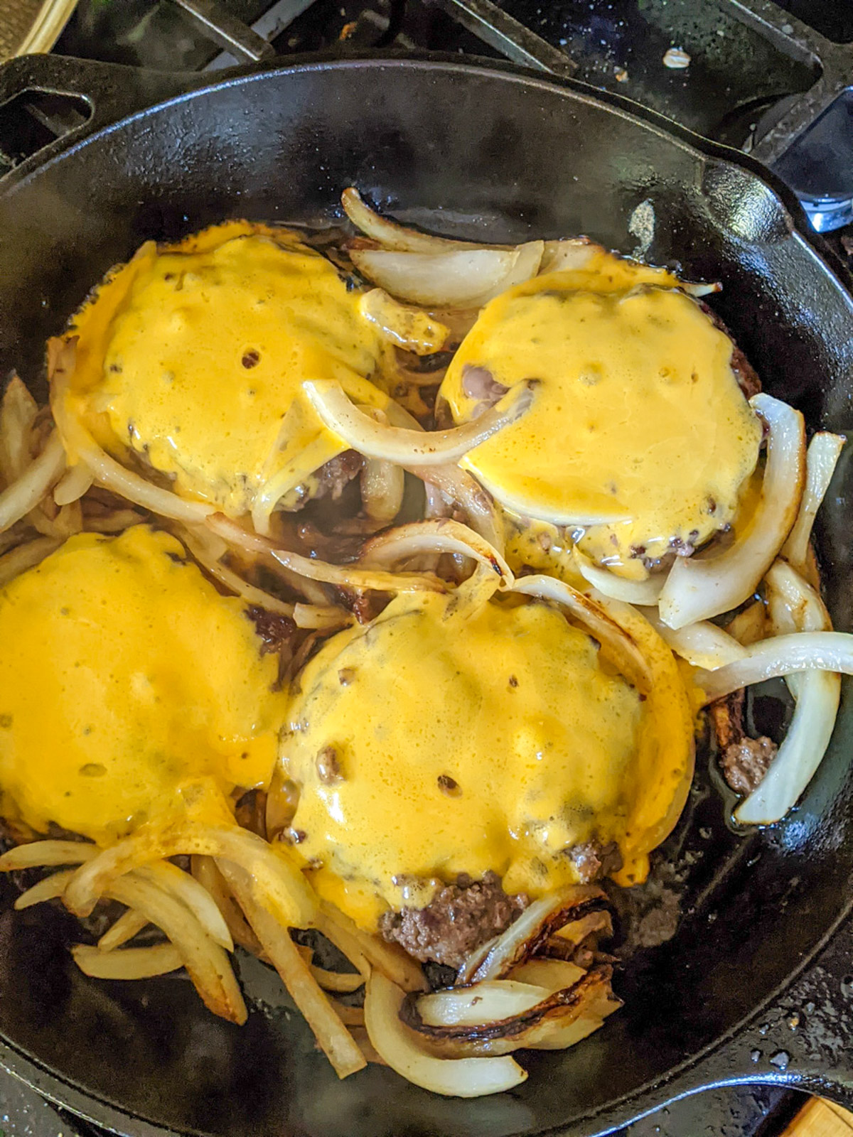 How to make Pan Fried Hamburgers (Easy Skillet Burgers)